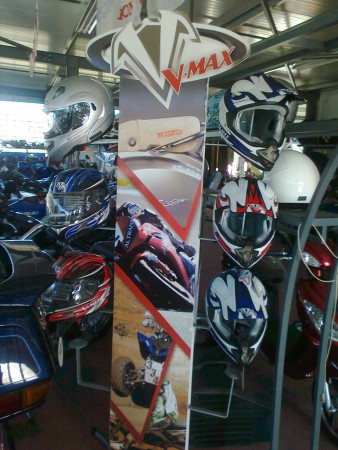 VASTA GAMA DE CAPACETES V-MAX